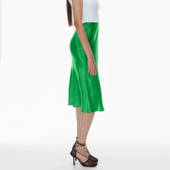 Aritzia Green Midi Slip Skirt for Casual Wear - Picture 3 of 10